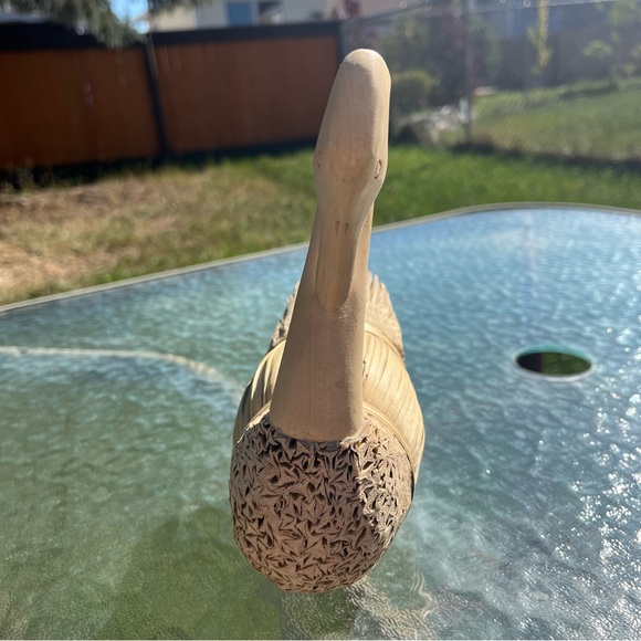 Handcrafted Swan Carved Wood Head & Sculpted Reed Body Figurine Display - Picture 5 of 11